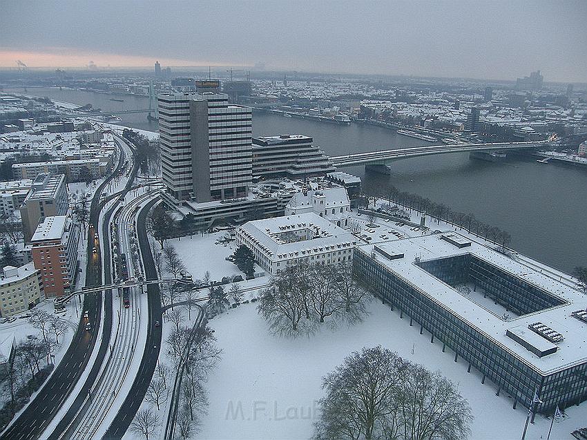 Koeln bei Schnee P316.JPG